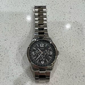 NWOT Men’s Guess Watch